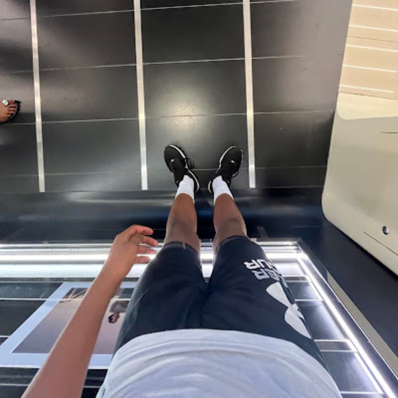 Meet your Posher, Tymir - Picture 1 of 1